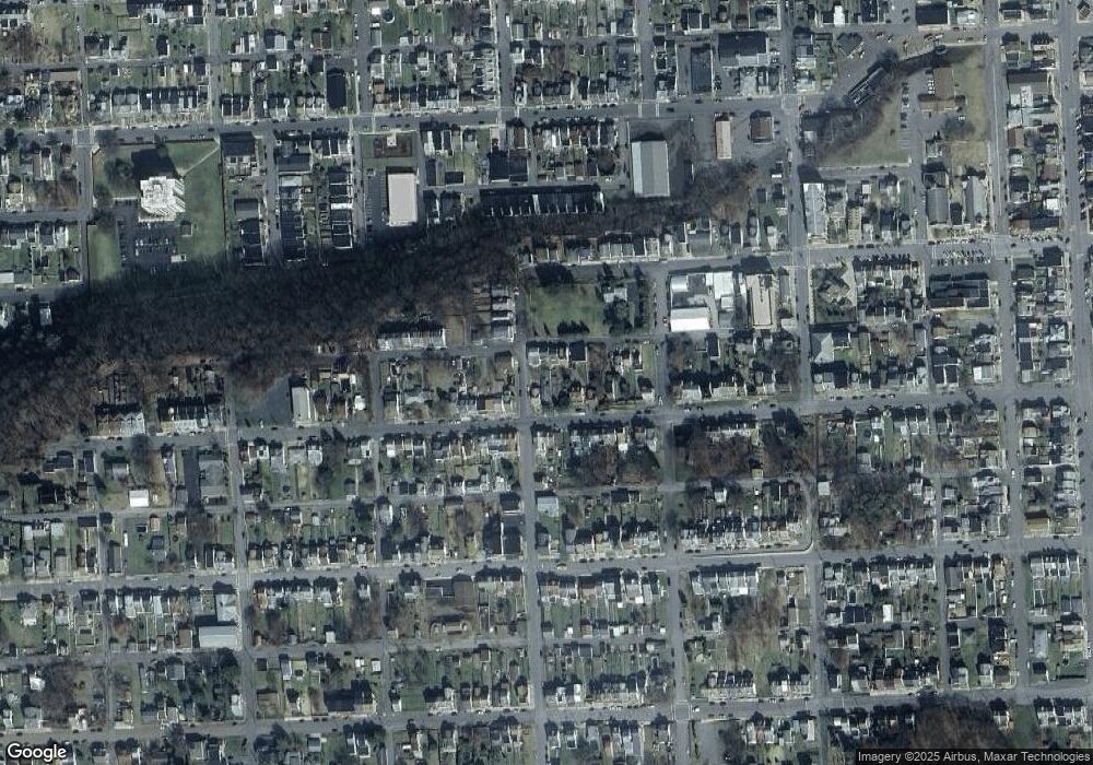 1045 W Spruce St, Coal Township, PA 17866 - photo 1