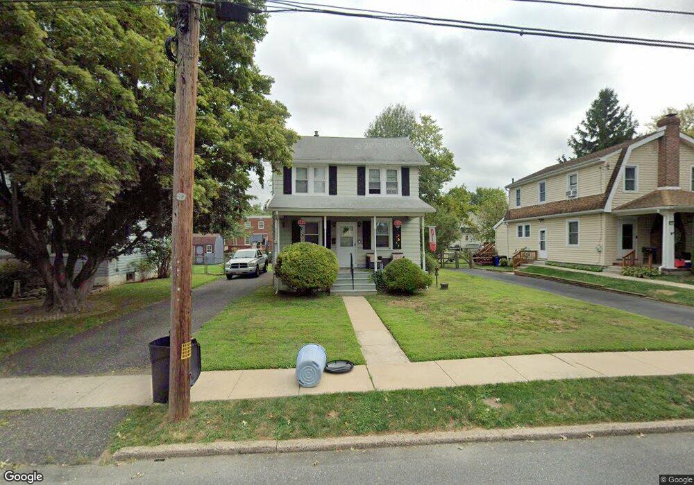 209 E Roland Rd, Brookhaven, PA 19015 - photo 1