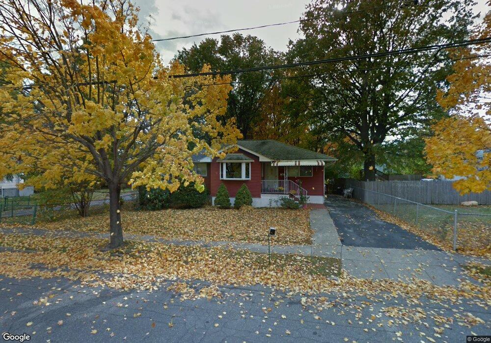 204 Sedgewick Ave, Stratford, CT 06615 - photo 1