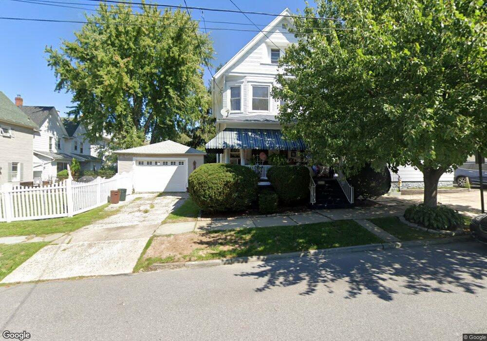 1413 Myrtle St, Scranton, PA 18510 - photo 1