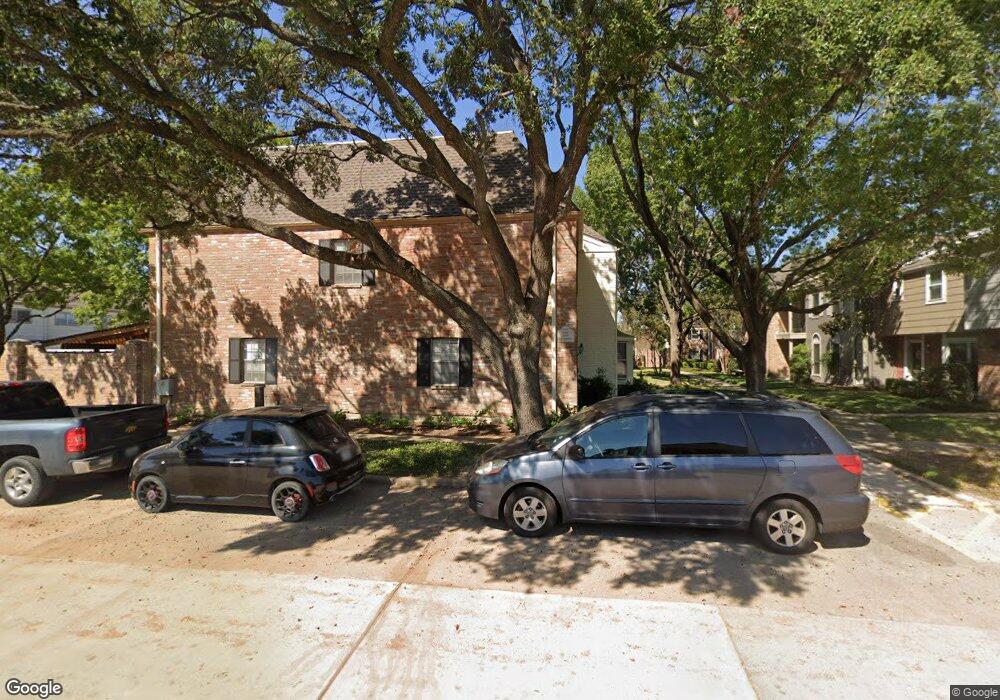 1327 Country Place Dr, Houston, TX 77079 - photo 1