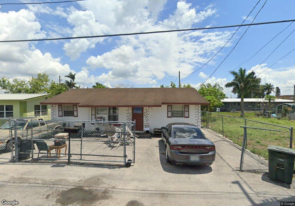 333 SW 3rd St, Belle Glade, FL 33430 - photo 1