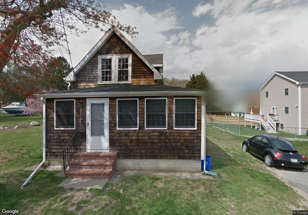 2 Dyer St, Bristol, RI 02809 - photo 1