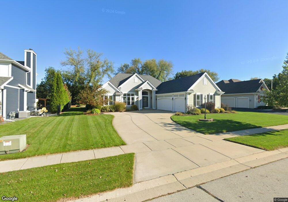 270 Ridgeway Path, Oconomowoc, WI 53066 - photo 1