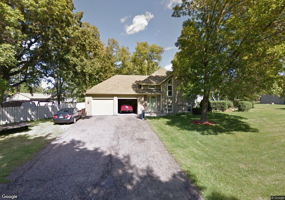 1554 Parkview Rd, Maple Plain, MN 55359 - photo 1