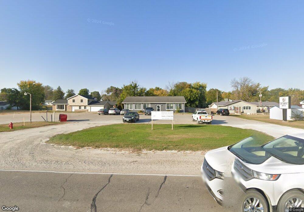 427 Franklin St, Center Point, IA 52213 - photo 1