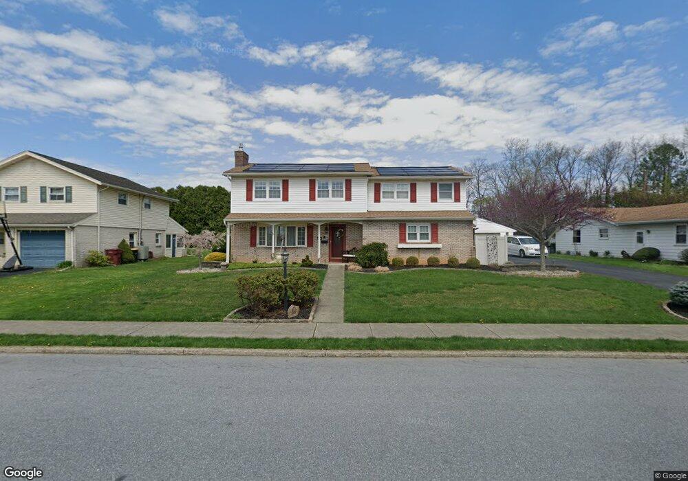 1121 W Highland St, Whitehall, PA 18052 - photo 1