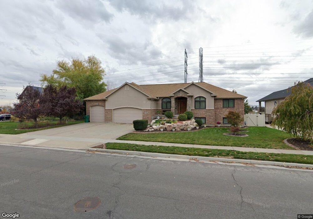 1072 Bridgecreek Ln, Layton, UT 84041 - photo 1