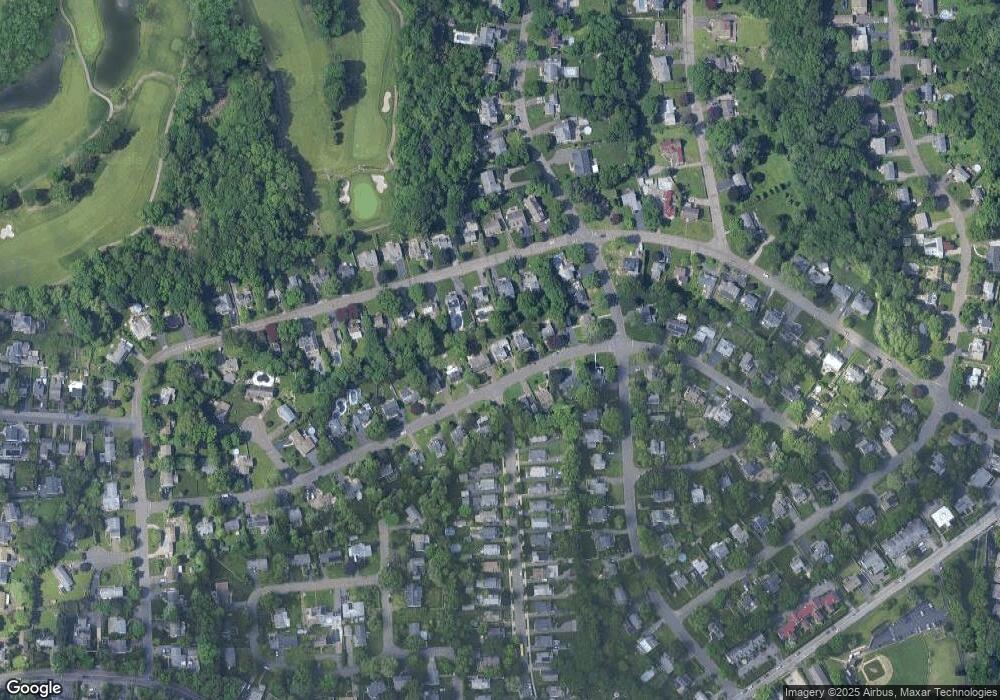 93 Gaymoor Dr, Stamford, CT 06907 - photo 1