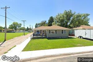 321 W 9th St, Imperial, NE 69033