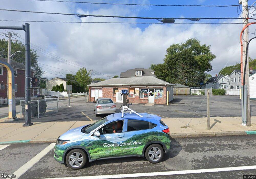 1015 Narragansett Blvd, Cranston, RI 02905 - photo 1