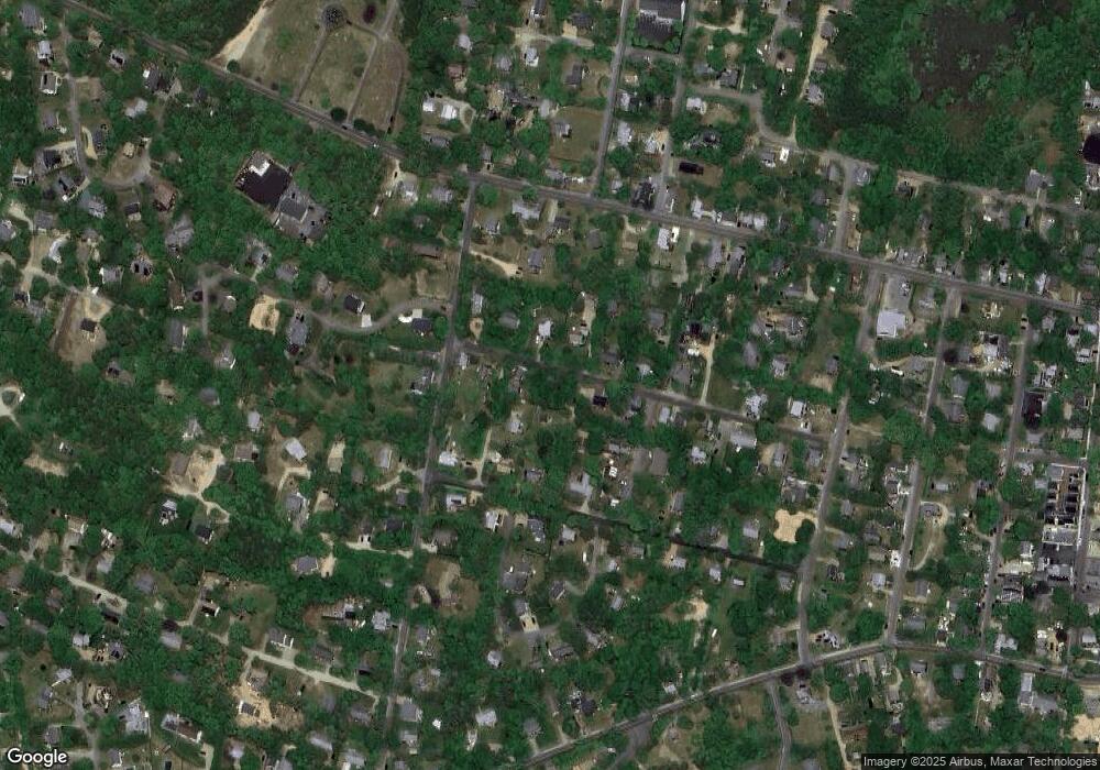 32 Forest Hill Ave, Vineyard Haven, MA 02568 - photo 1