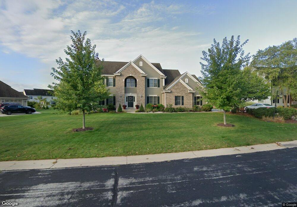 W150N7305 Wood View Dr, Menomonee Falls, WI 53051 - photo 1