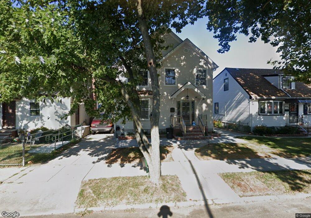 49-30 166th St, Fresh Meadows, NY 11365 - photo 1