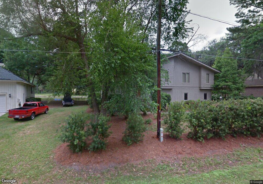 916 Woodpecker Rd, Savannah, GA 31410 - photo 1
