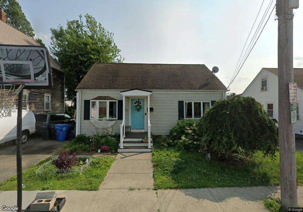 117 Crescent Ave, Cranston, RI 02910 - photo 1