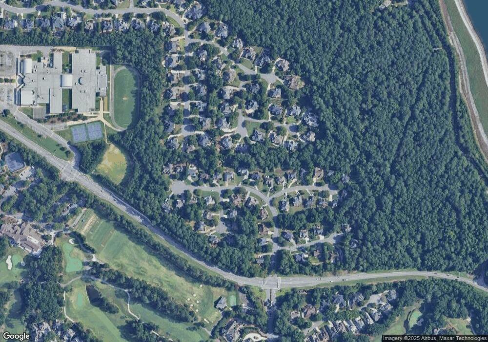 9715 Hunts Pointe Dr, Alpharetta, GA 30022 - photo 1