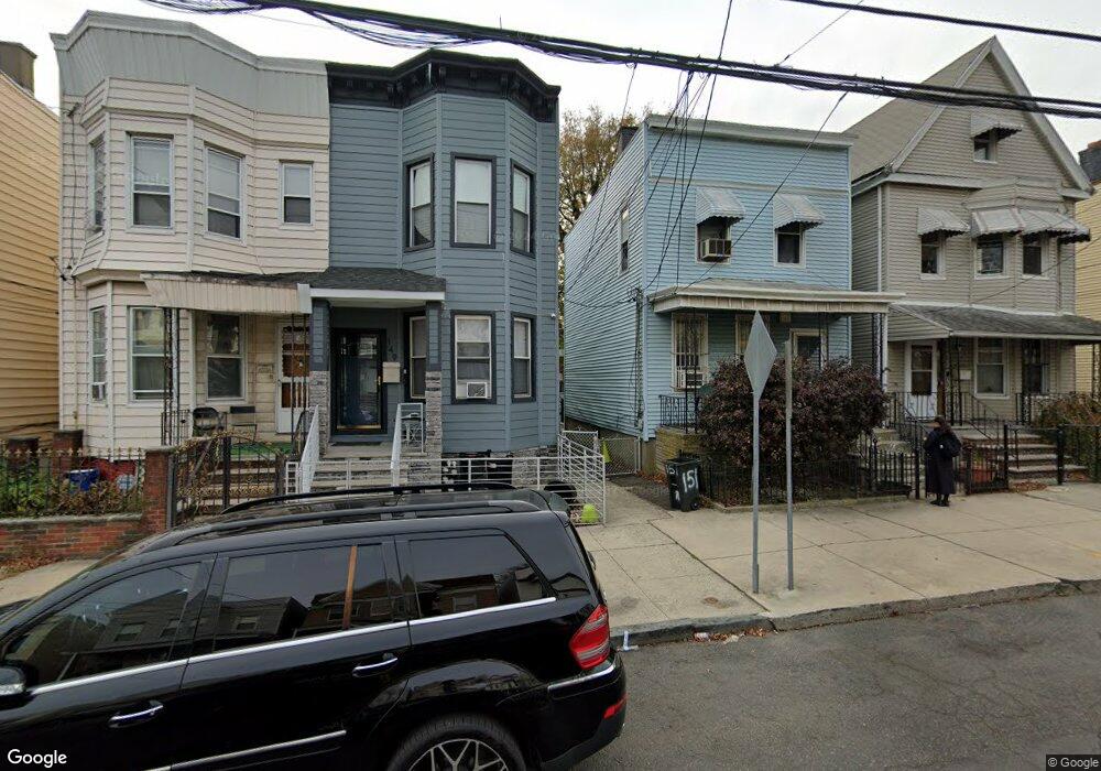 149 Bayview Ave unit 1, Jersey City, NJ 07305 - photo 1