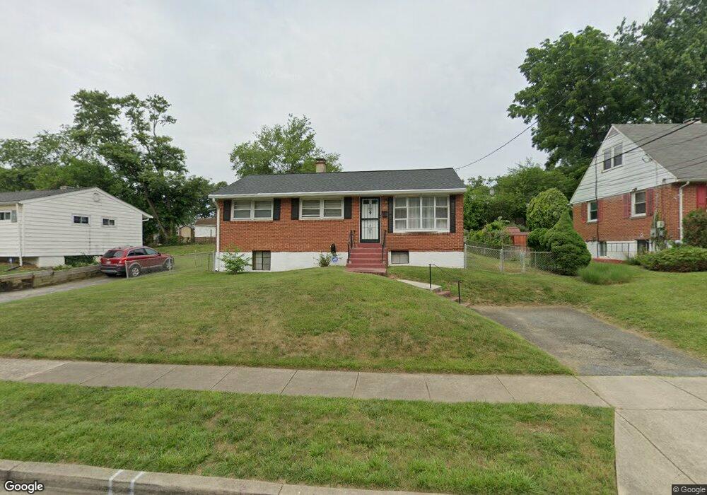 112 E Mill Ave, Capitol Heights, MD 20743 - photo 1