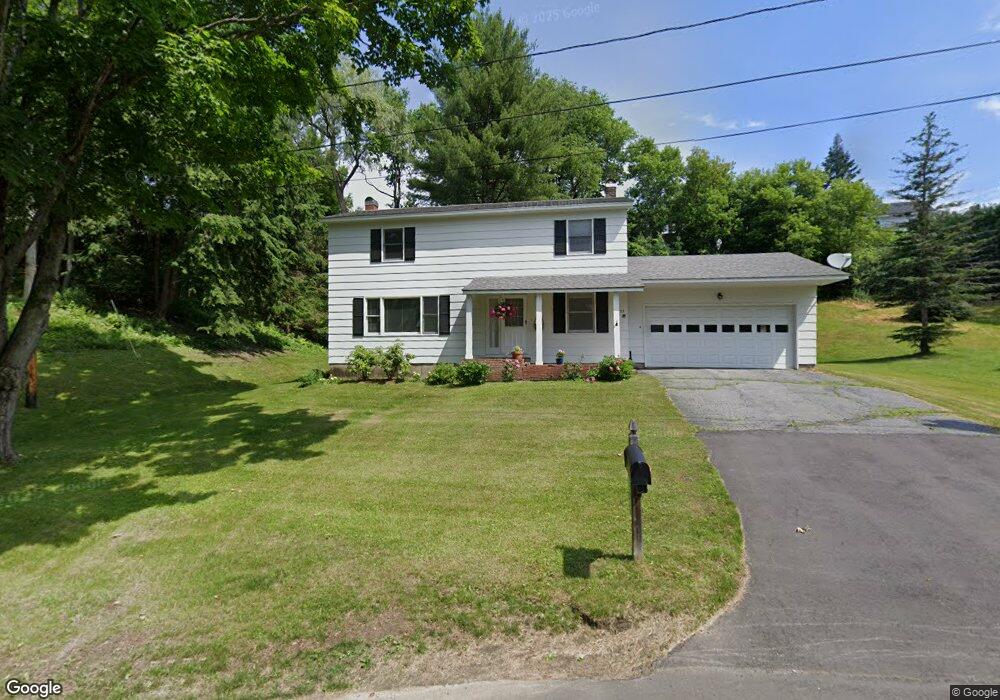 153 Waterman Cir, Saint Johnsbury, VT 05819 - photo 1