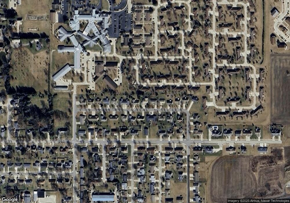 428 Clover Ln, Archbold, OH 43502 - photo 1