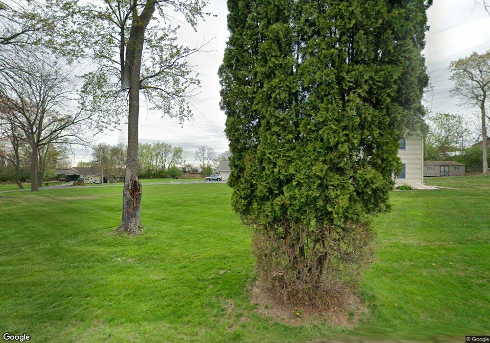 8 Mountainside Rd, Temple, PA 19560 - photo 1