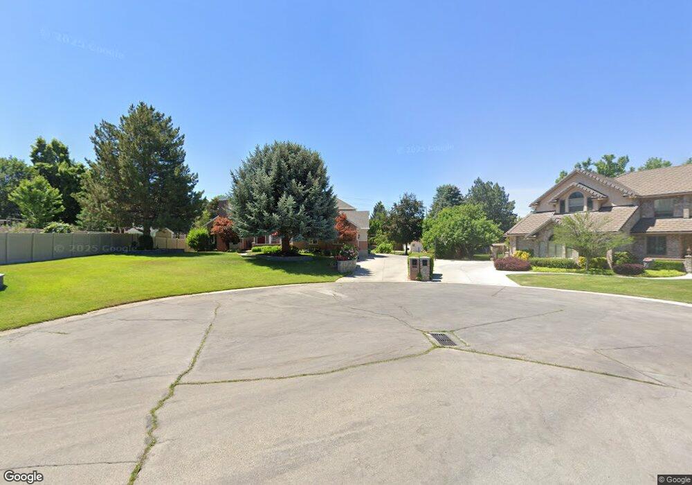 2230 Pinecreek Cir, Sandy, UT 84093 - photo 1