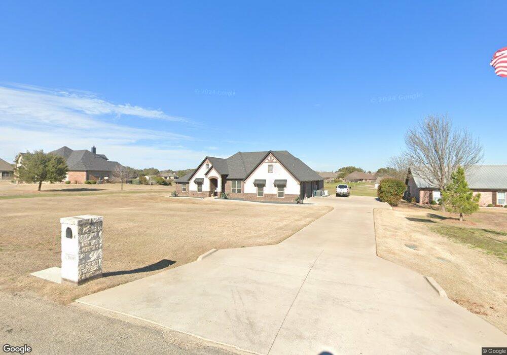 2009 Tree Top Ct, Granbury, TX 76049 - photo 1