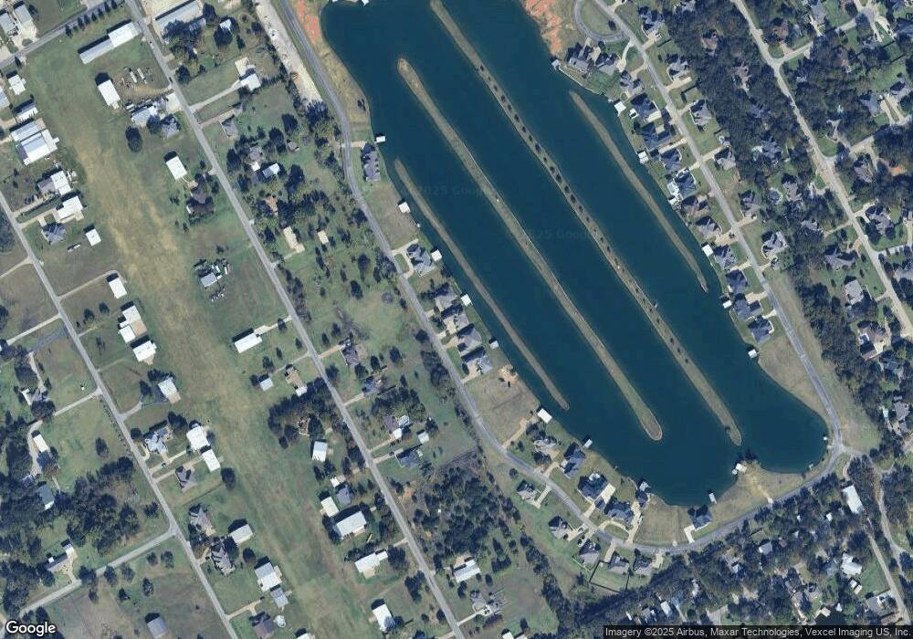 3712 Upper Lake Cir, Granbury, TX 76049 - photo 1