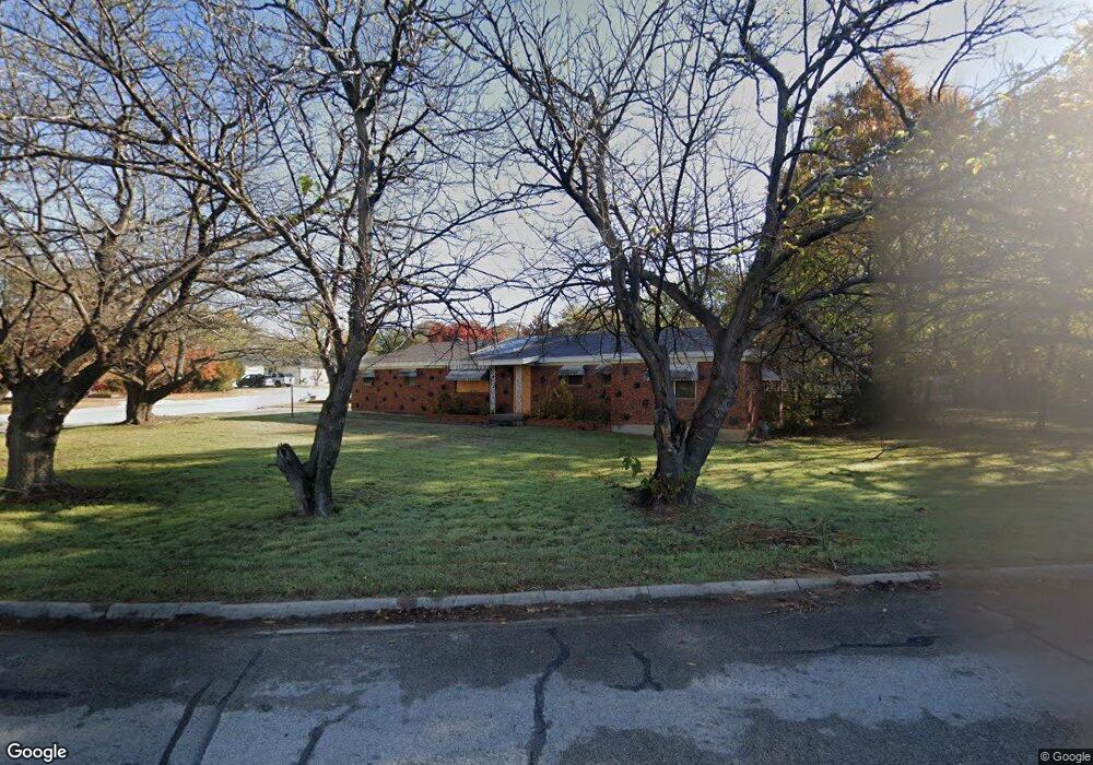 208 Bedford Ct E, Bedford, TX 76022 - photo 1