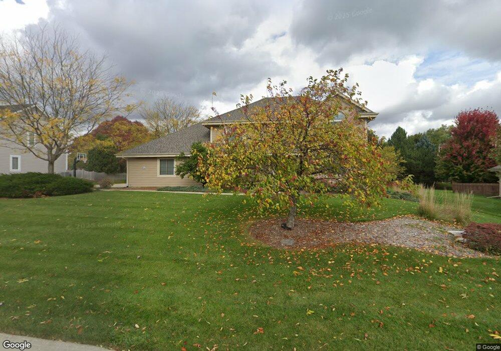 N71W14614 Terriwood Dr, Menomonee Falls, WI 53051 - photo 1