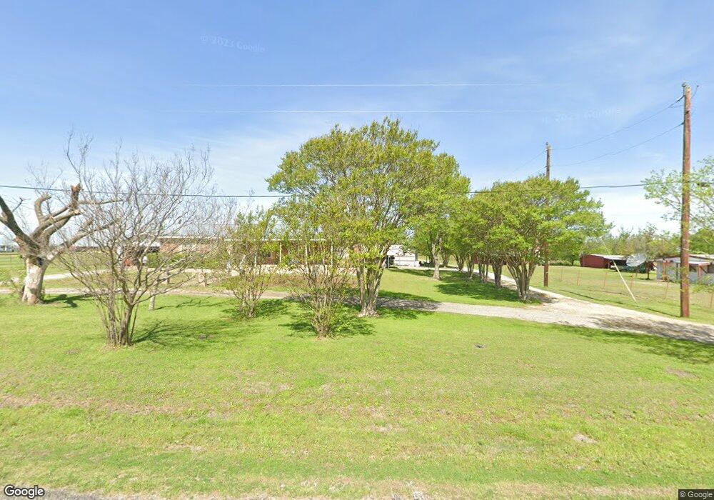 917 Walker Creek Rd, Ennis, TX 75119 - photo 1