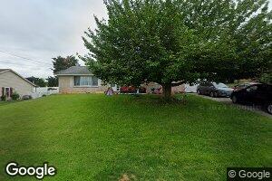 15 Woodland Dr, York, PA 17407
