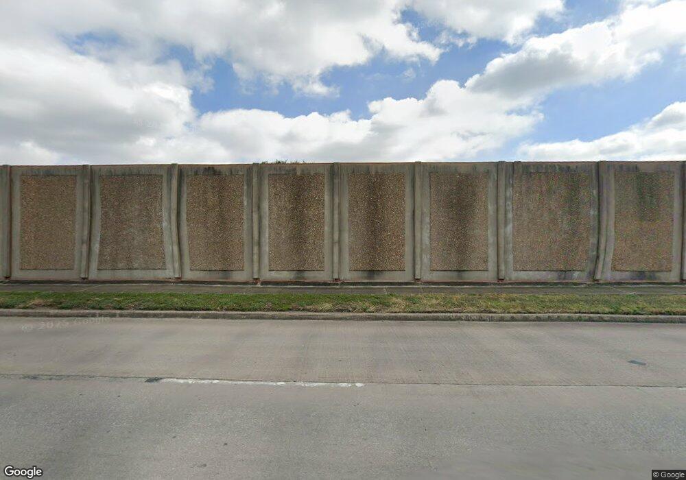 10322 Longmont Dr unit 47, Houston, TX 77042 - photo 1