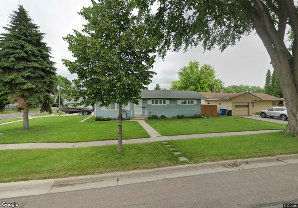 3029 8th St N, Fargo, ND 58102 - photo 1