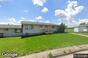 7233 SW Glencrest Dr, Topeka, KS 66619