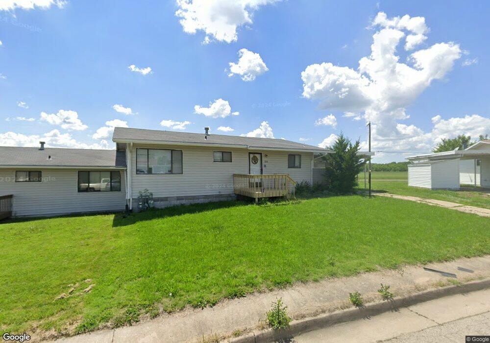 7233 SW Glencrest Dr, Topeka, KS 66619 - photo 1