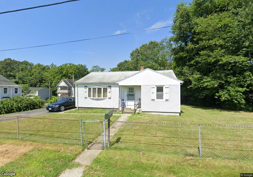 4 Hadley Ave, Norwich, CT 06360 - photo 1