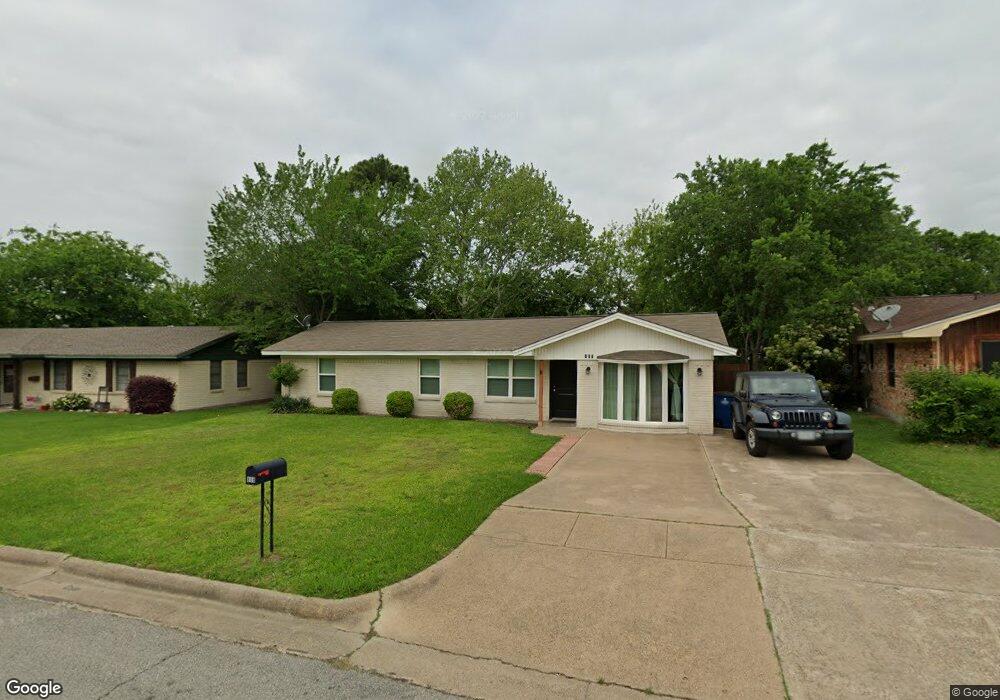 808 Loy Ln, Ennis, TX 75119 - photo 1