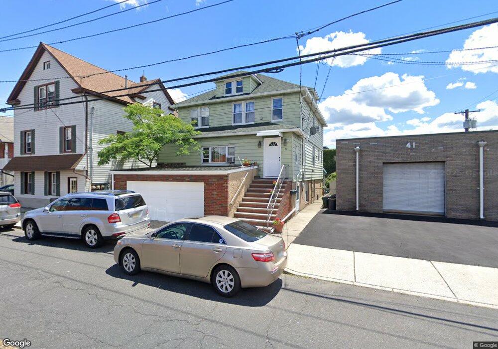 37 Leuning St unit 2, South Hackensack, NJ 07606 - photo 1