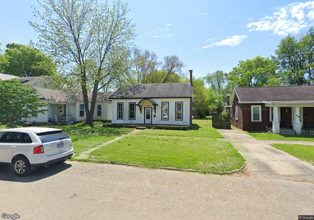 1613 Edgar Ave, Mattoon, IL 61938 - photo 1