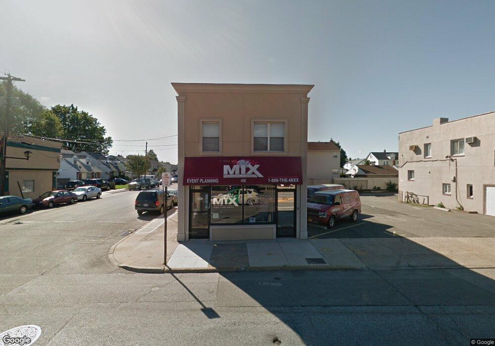 45 E Jericho Turnpike, Mineola, NY 11501 - photo 1