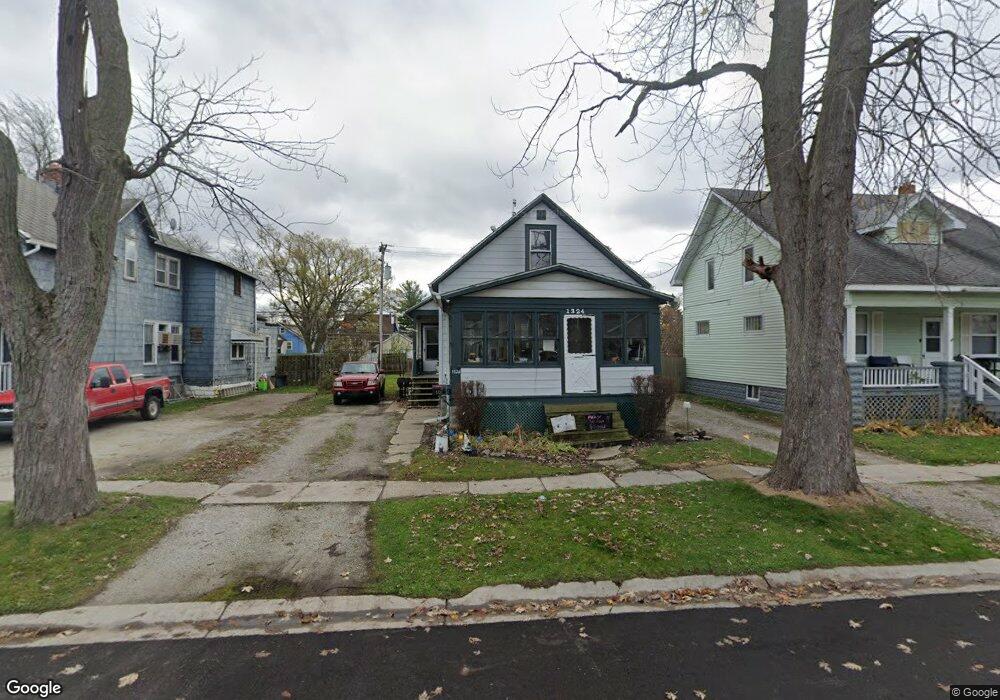 1324 Wells St, Port Huron, MI 48060 - photo 1