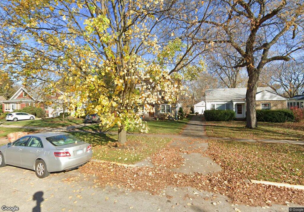 208 S Calumet Ave, Aurora, IL 60506 - photo 1