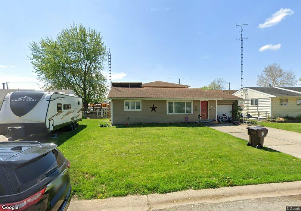 303 Nugent Place, Lincoln, IL 62656 - photo 1