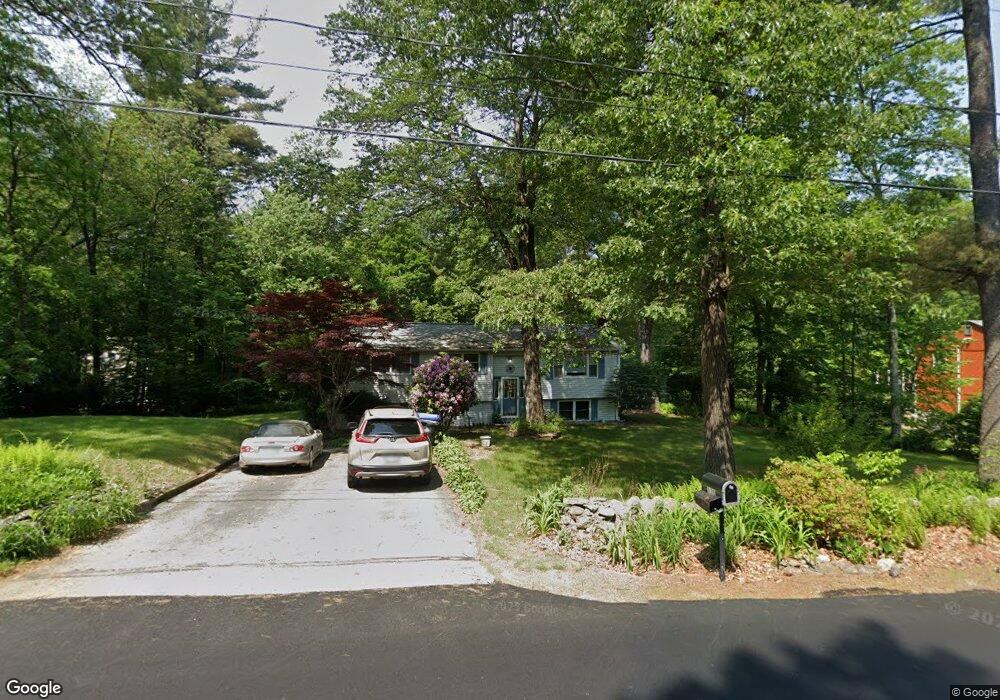 135 Musquash Rd, Hudson, NH 03051 - photo 1