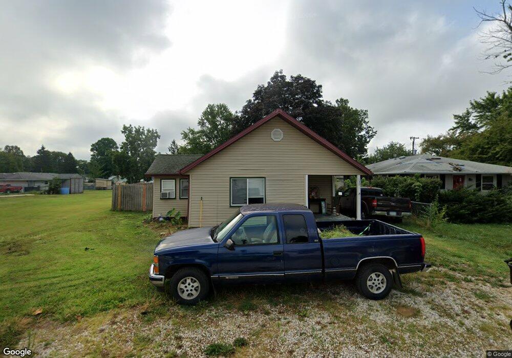 132 N Job St, Virginia, IL 62691 - photo 1