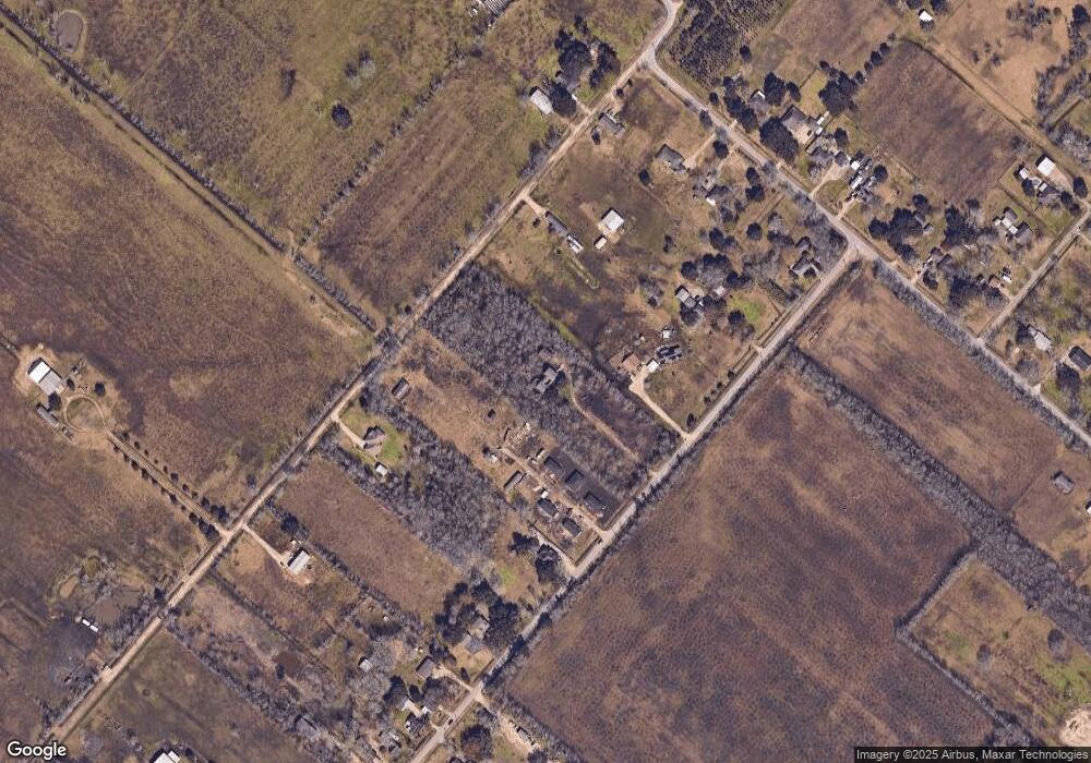 1592 County Road 180, Alvin, TX 77511 - photo 1