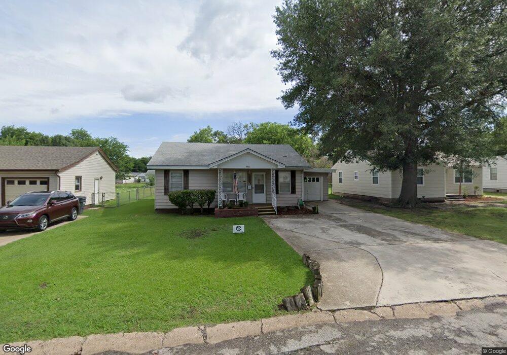 706 Cherry St, Ardmore, OK 73401 - photo 1