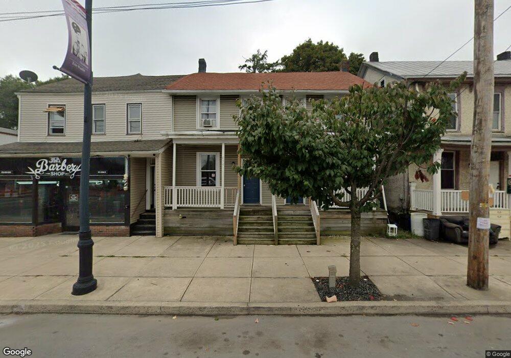434 E Broad St, Hazleton, PA 18201 - photo 1
